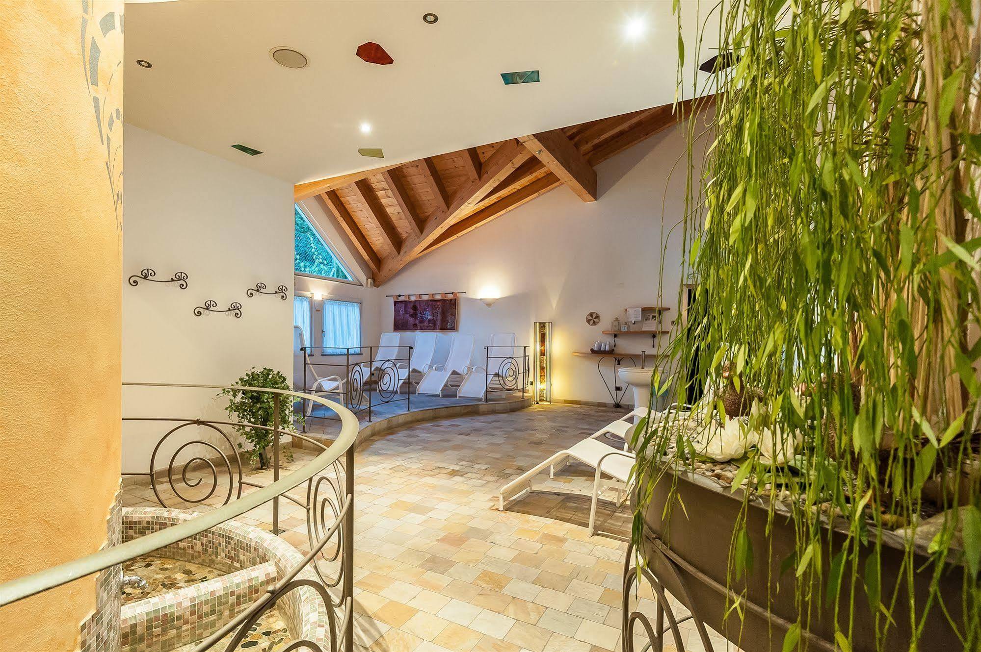 Hotel Al Sorriso Greenpark & Wellness
